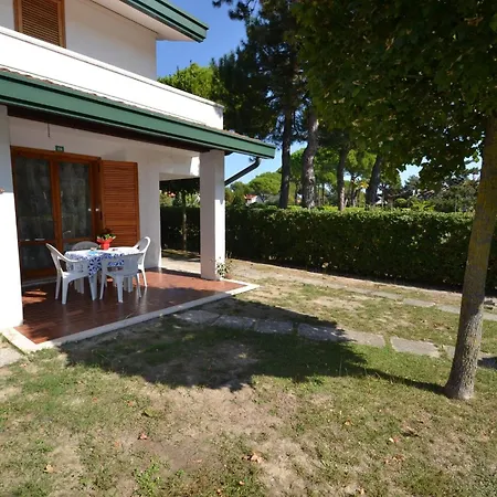 Apartment Cozy Two-level Retreat With Garden Bibione